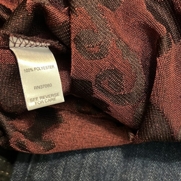 Cato Burgundy Floral Blouse size XL - Picture 5 of 5